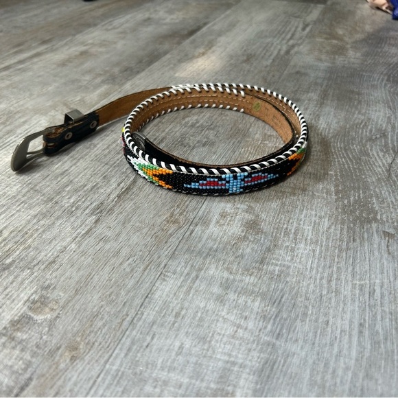 Vintage leather beaded belt - Picture 14 of 14